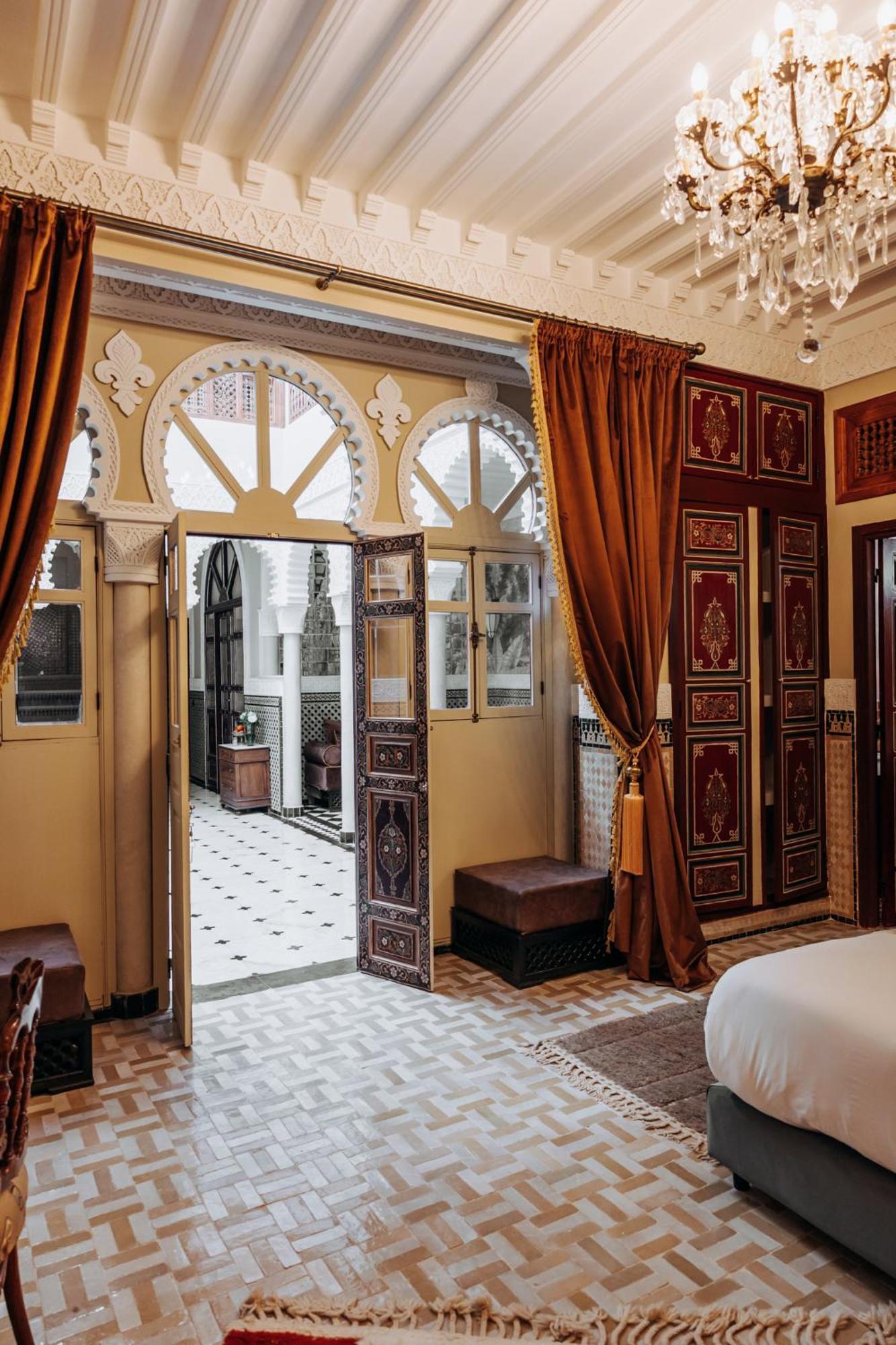 Ksar Al Amal & رياد